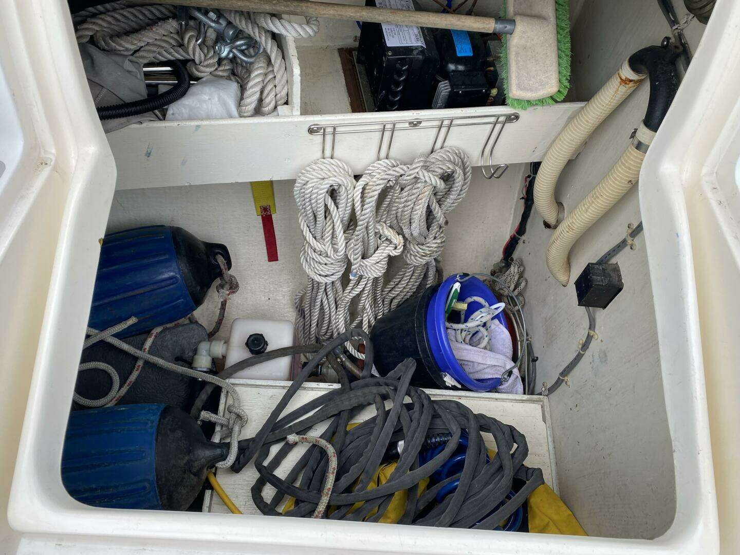 1989 J Boats J/40 - Image 38