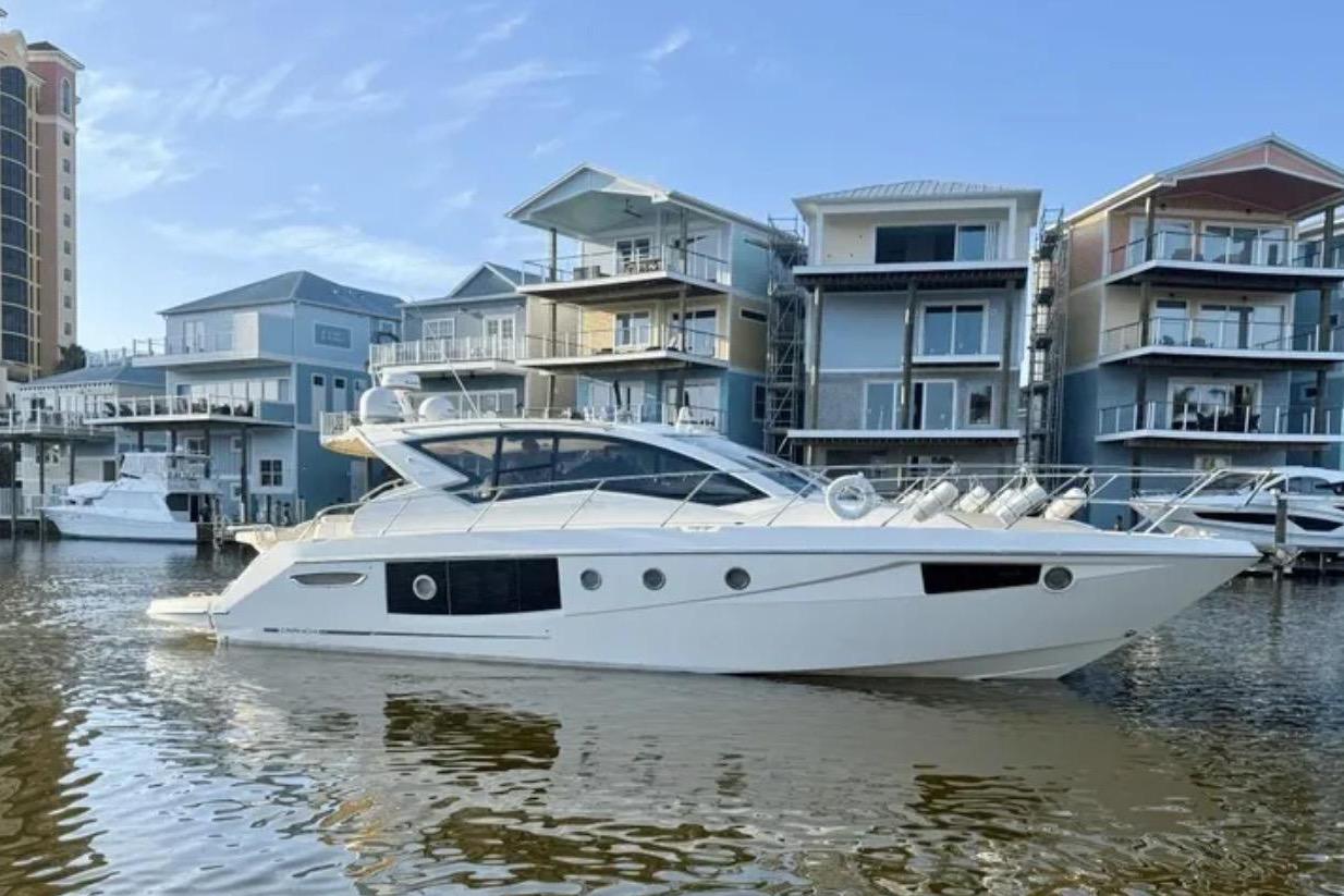 2016 Cranchi M 44 HT