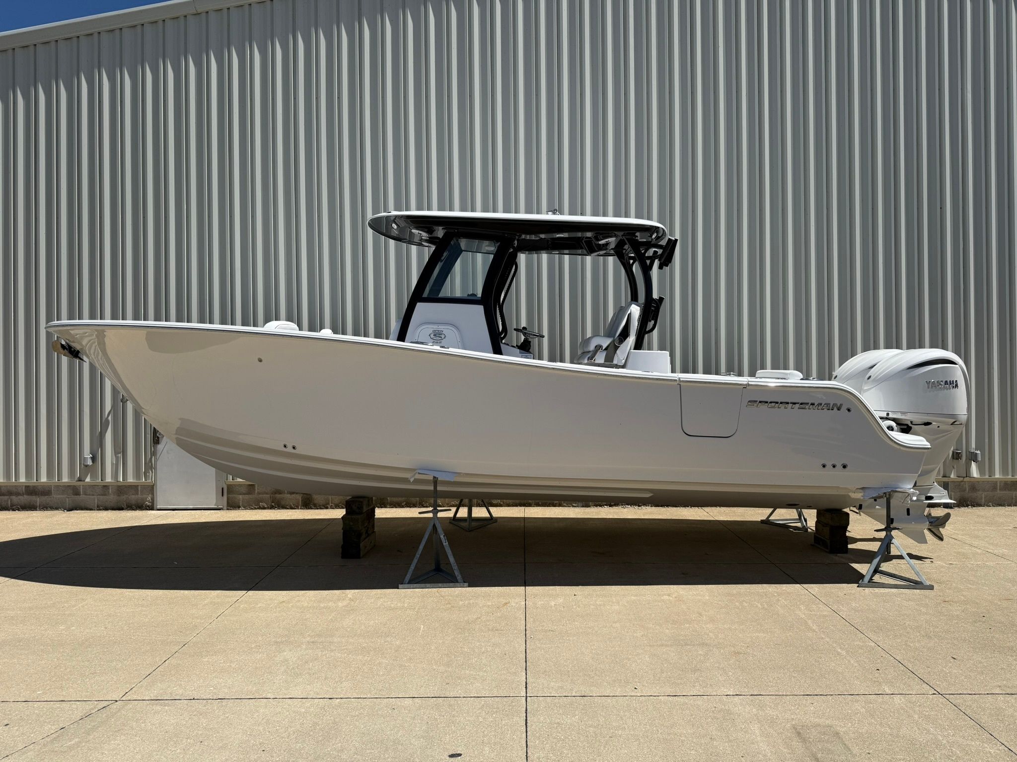 2026 Sportsman Open 282 Center Console
