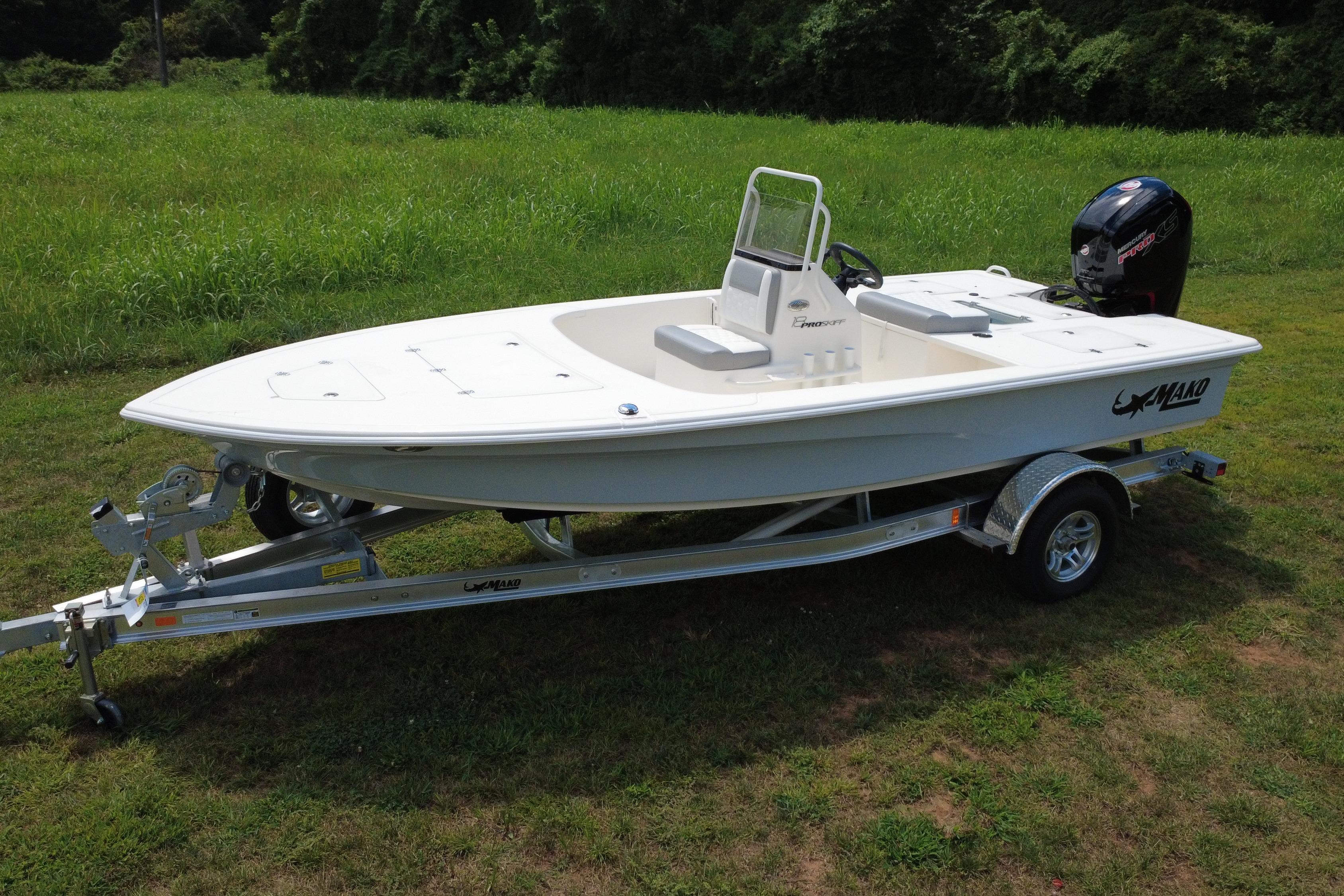 2026 Mako 18 Pro Skiff
