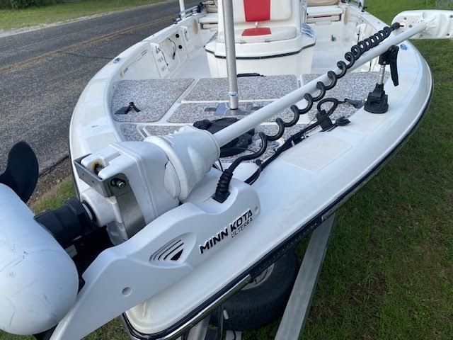 2012 Skeeter ZX200 boat with Minn Kota trolling motor.