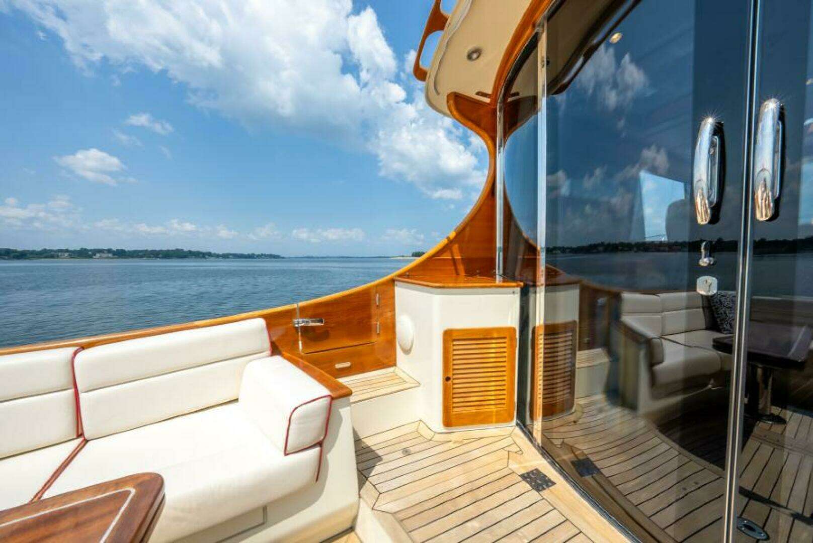 2012 Hinckley Talaria 48 - Image 13