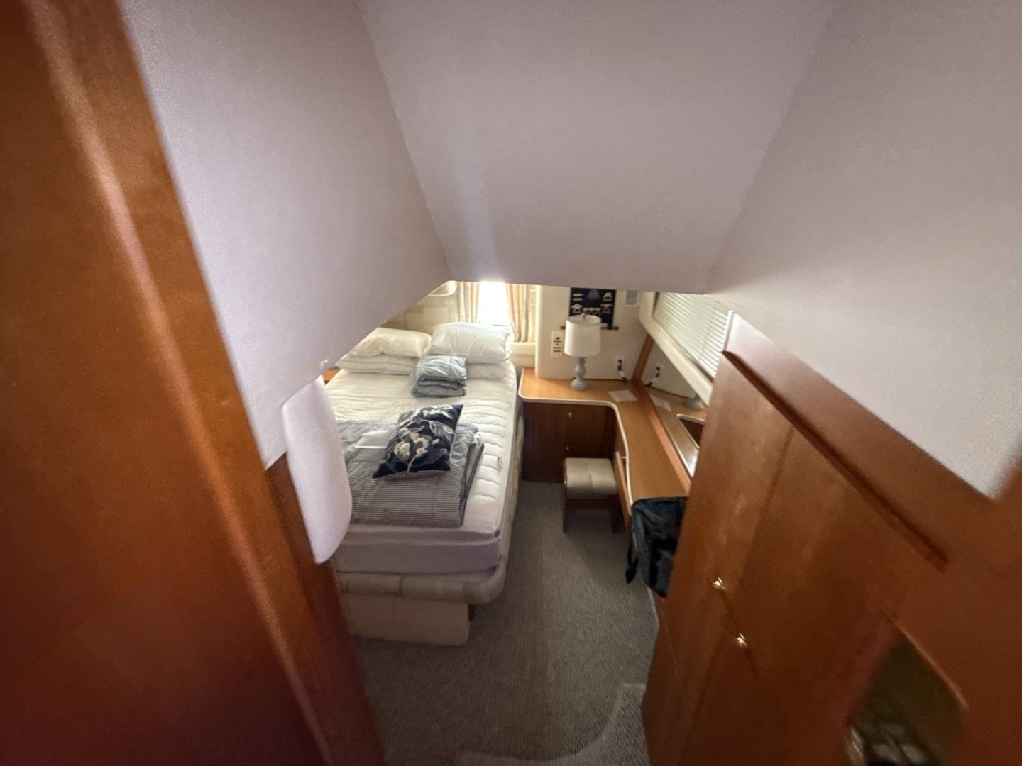1999 Silverton 422 - Image 60