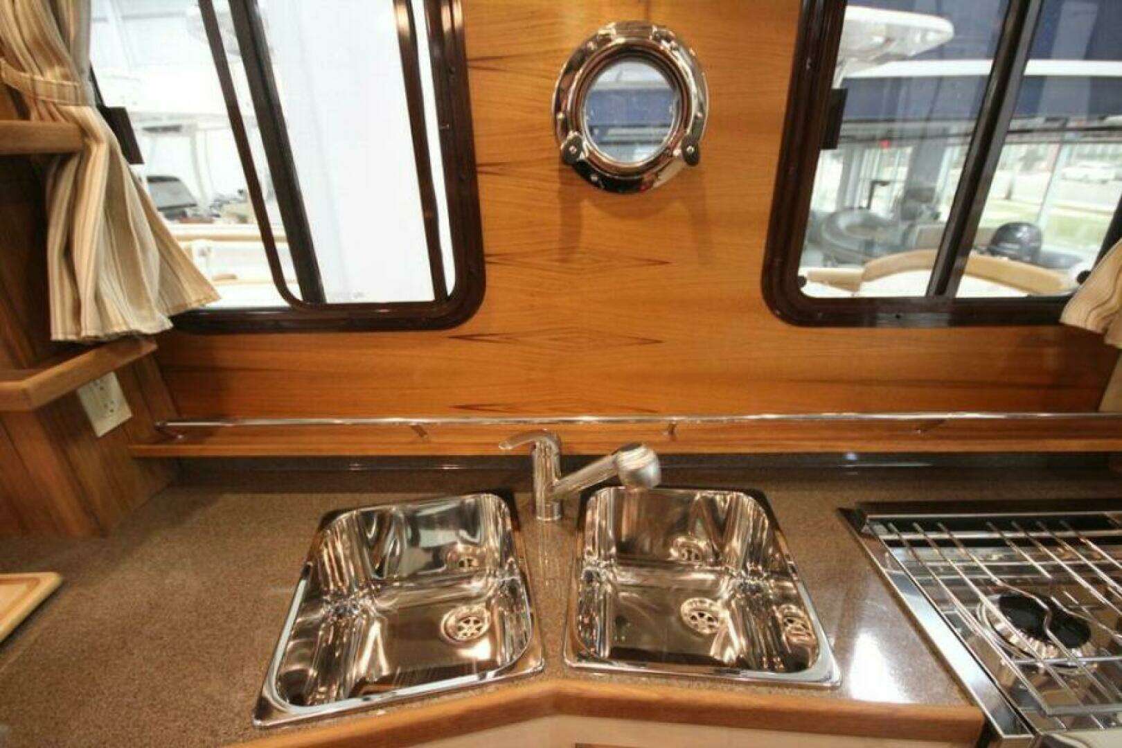 2026 Ranger Tugs R-31 Command Bridge Luxury Edition - Image 101