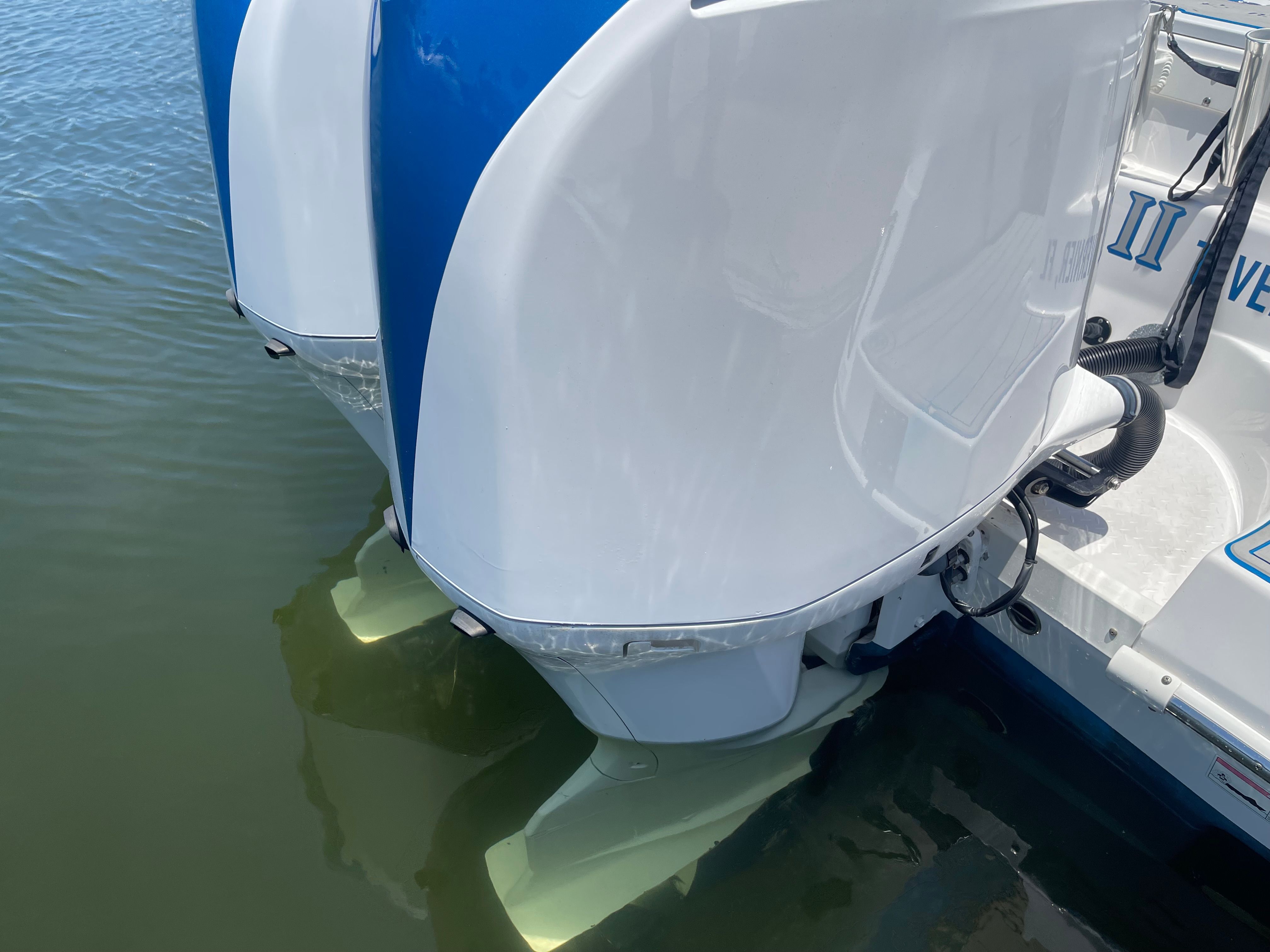 2017 Everglades 325 Center Console - 29