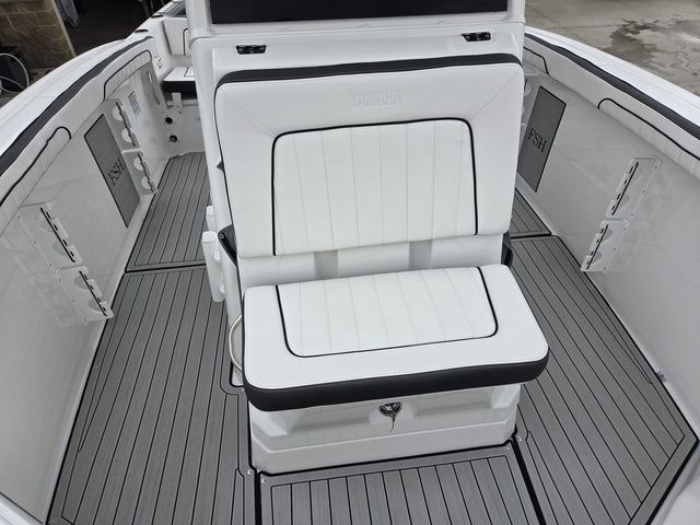 2026 Yamaha Boats 255 FSH Sport E - 32
