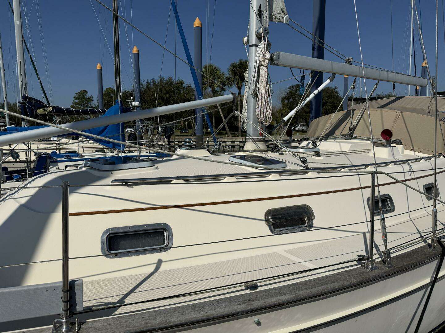 1999 Island Packet 380 - Image 5