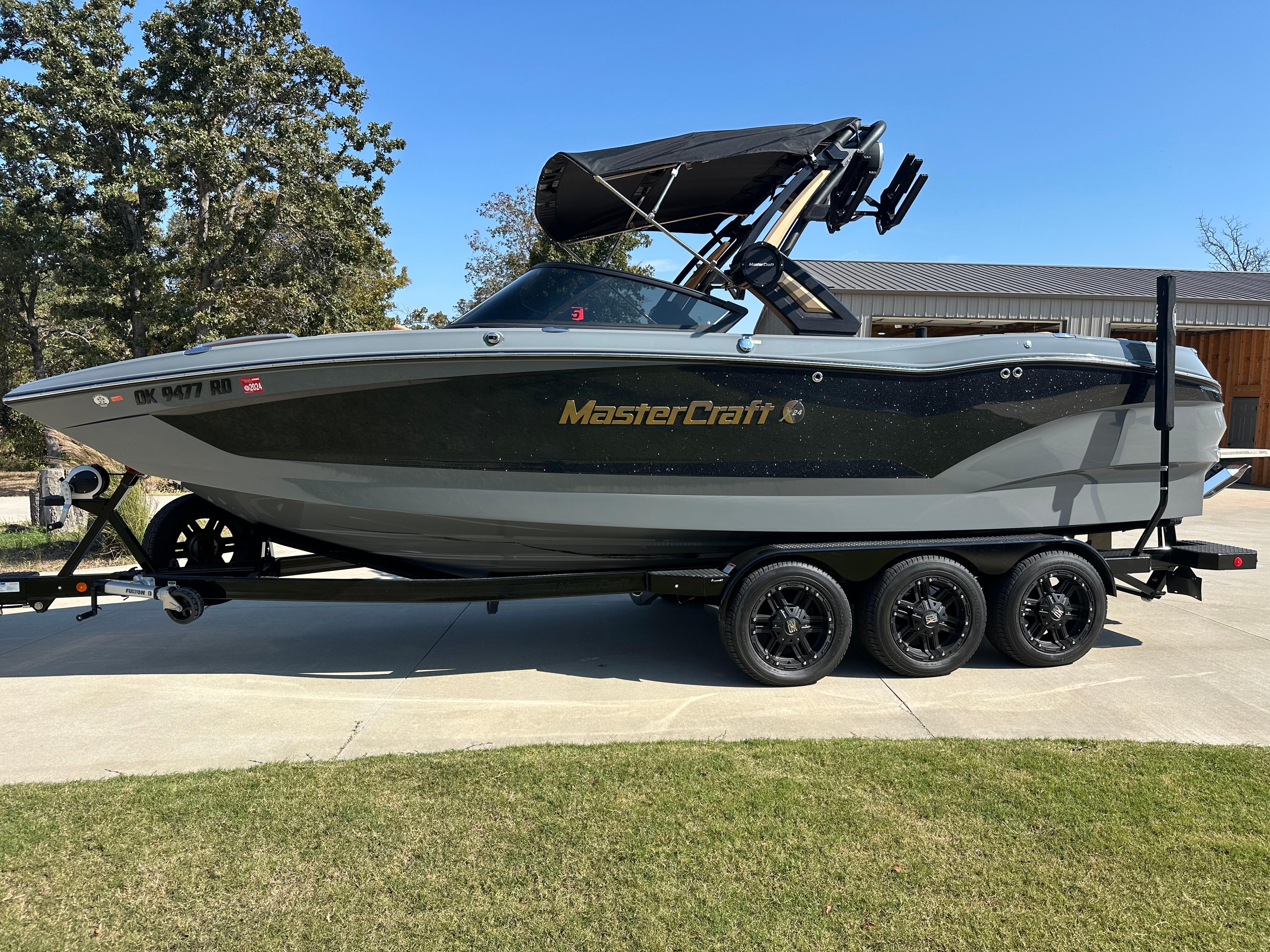 2022 MasterCraft X24