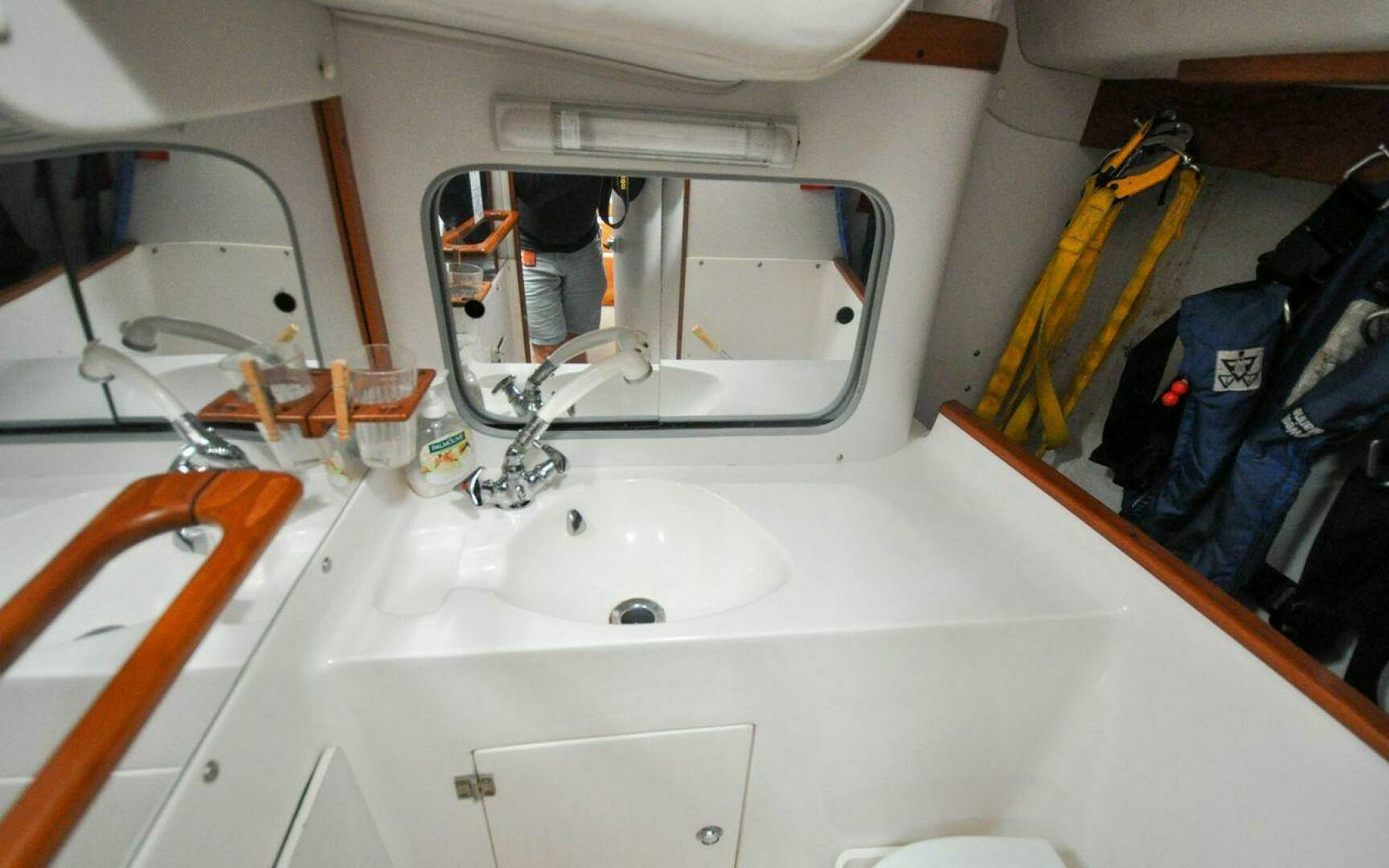2000 J Boats J/42 - Image 101