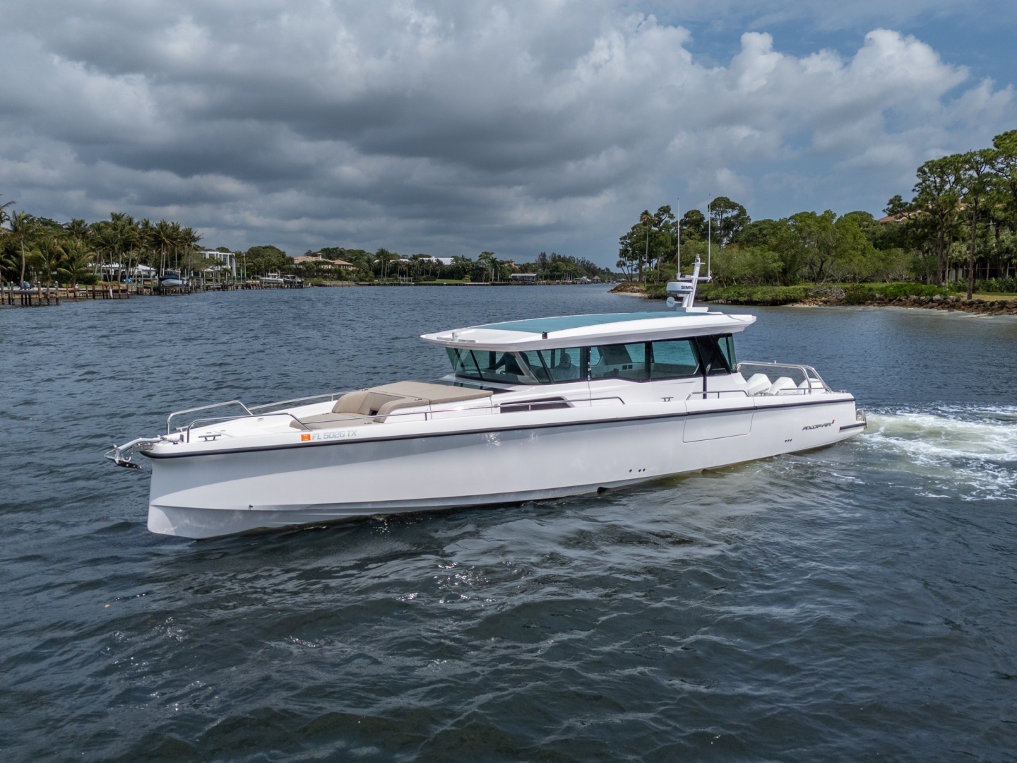 2024 Axopar 45 XC Cross Cabin - Image 2
