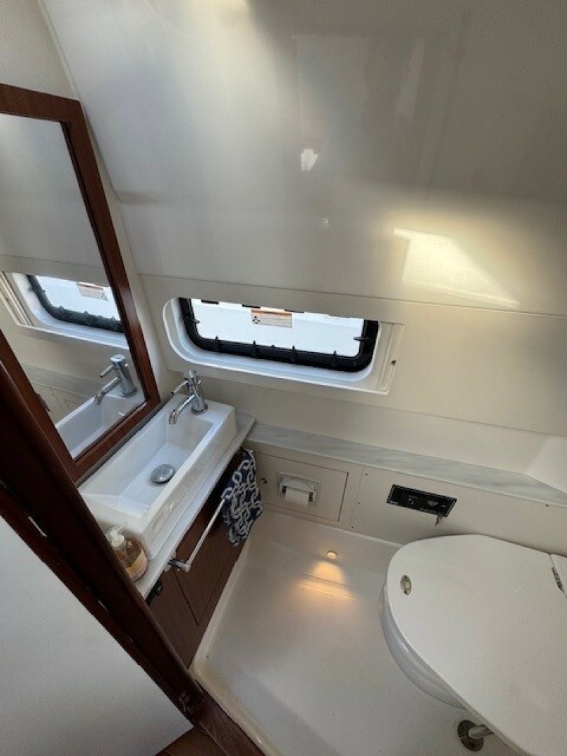 2023 Pursuit S 428 Sport - Image 10