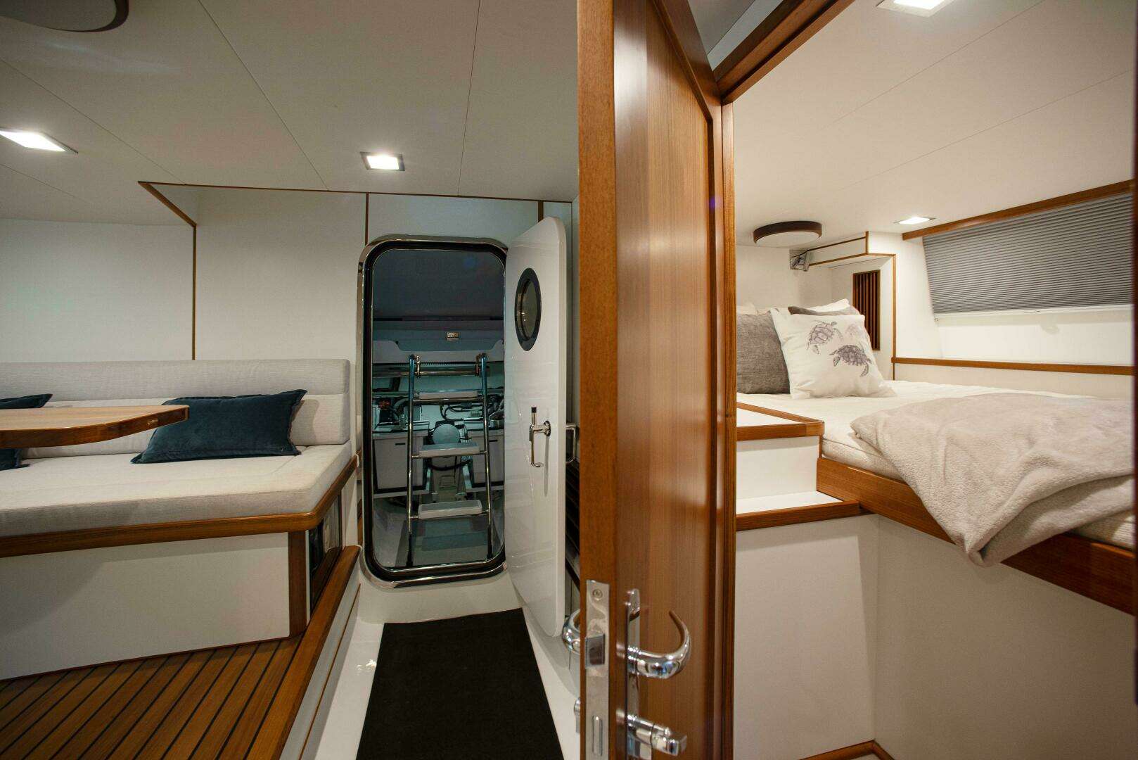 2023 Marlow Explorer 70E-CB - Image 29