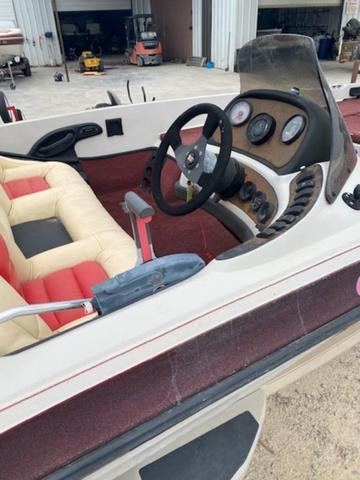 1998 Ranger Commanche 519SVS - 7
