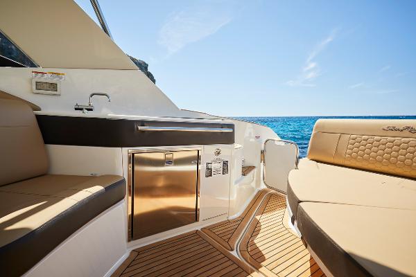 Manufacturer Provided Image: 2023 Sea Ray Sundancer 320 yacht interior with ocean view.
