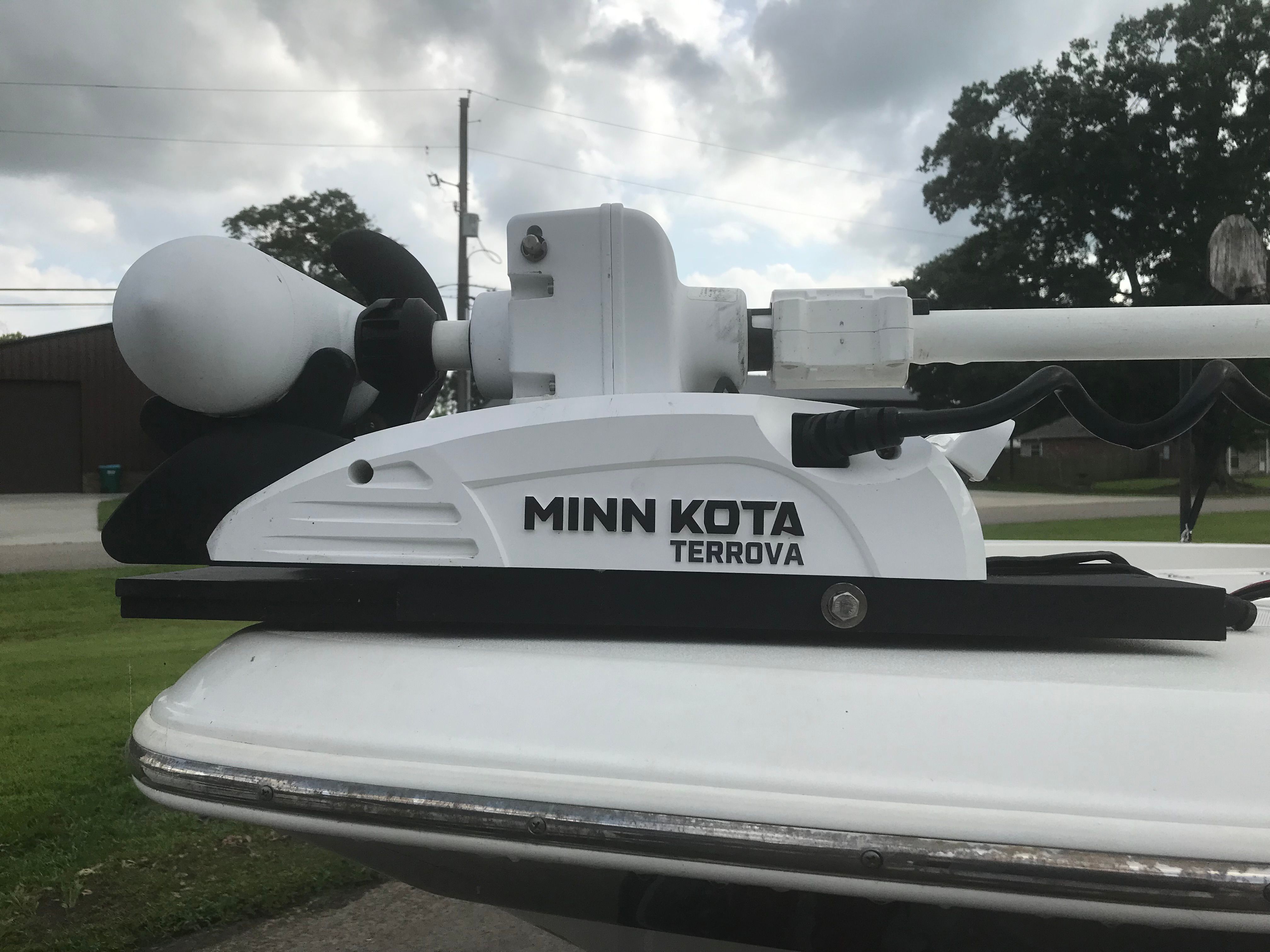 Minn Kota Terrova on NauticStar 215 XTS boat, 2020 model.