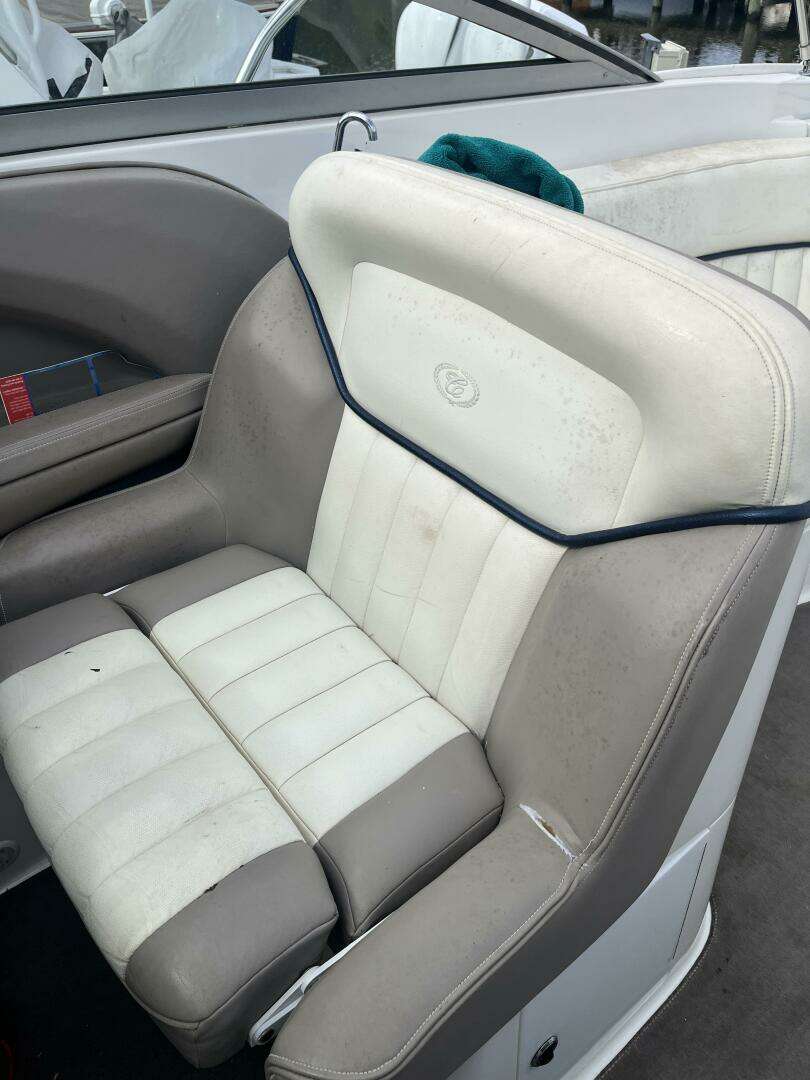 2002 Cobalt 282 - Image 5