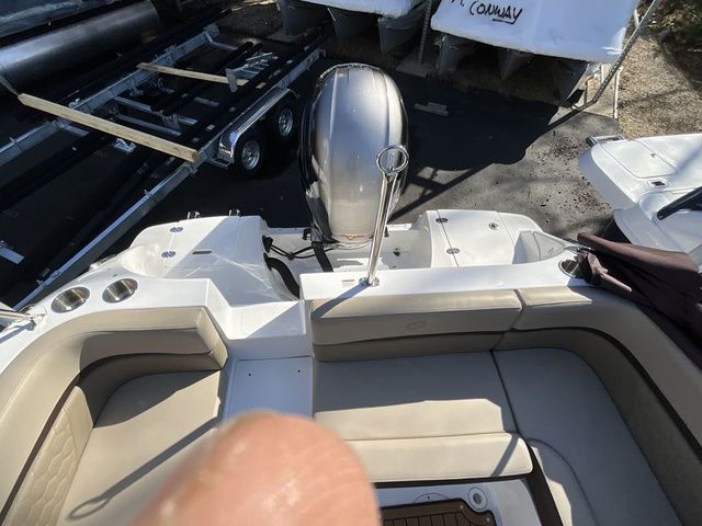 2021 Hurricane SunDeck 191 OB - 26