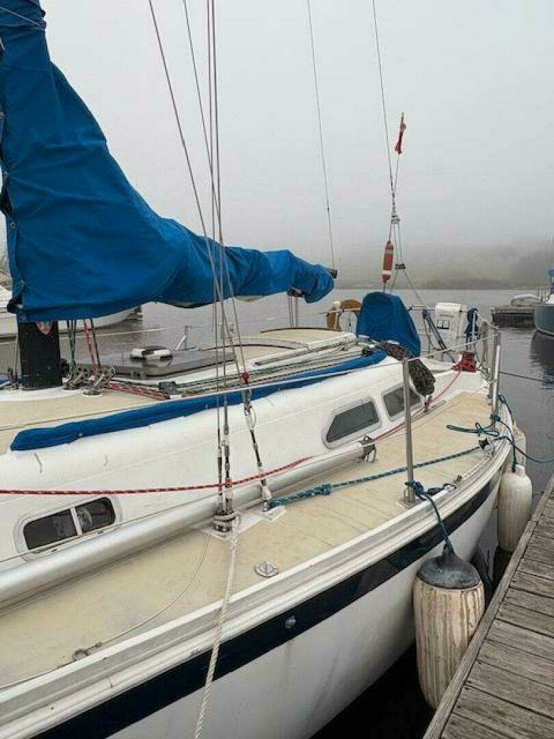 1980 Ericson 30 + - Image 4