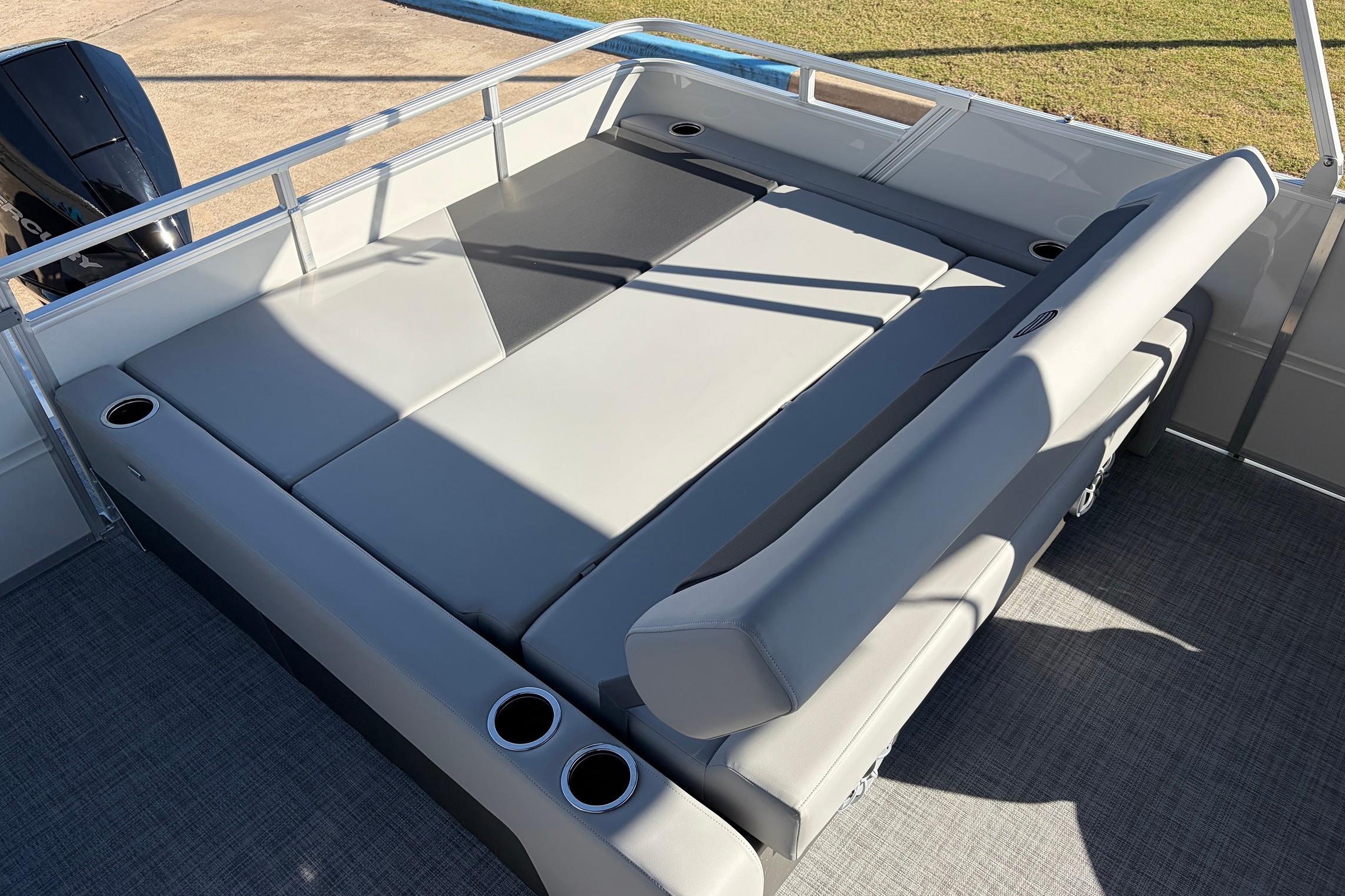 2026 Sun Tracker Party Barge 22 RF XP3 with spacious seating and cup holders.