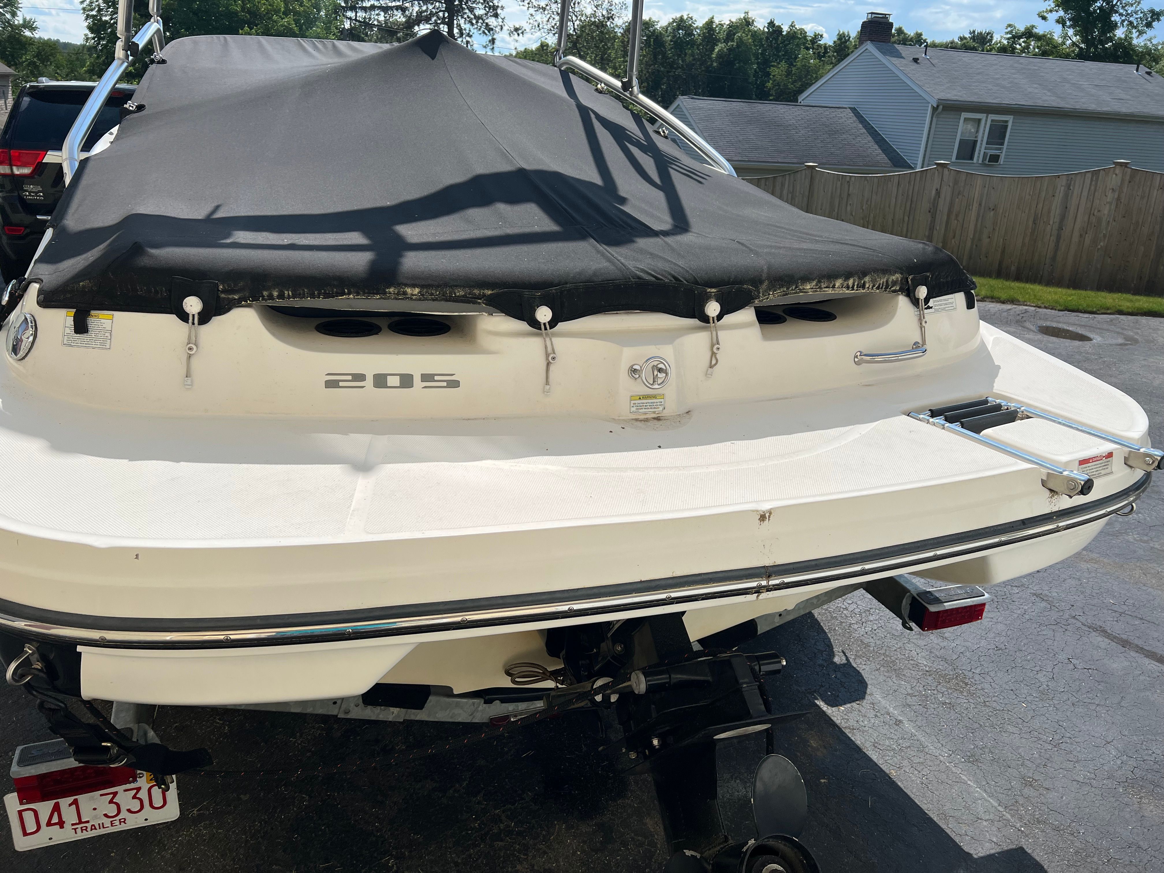 2011 Sea Ray 205 Sport - 23
