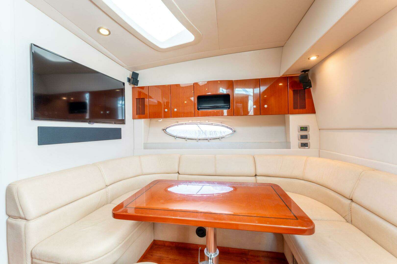 2007 Formula 45 Yacht - Image 84