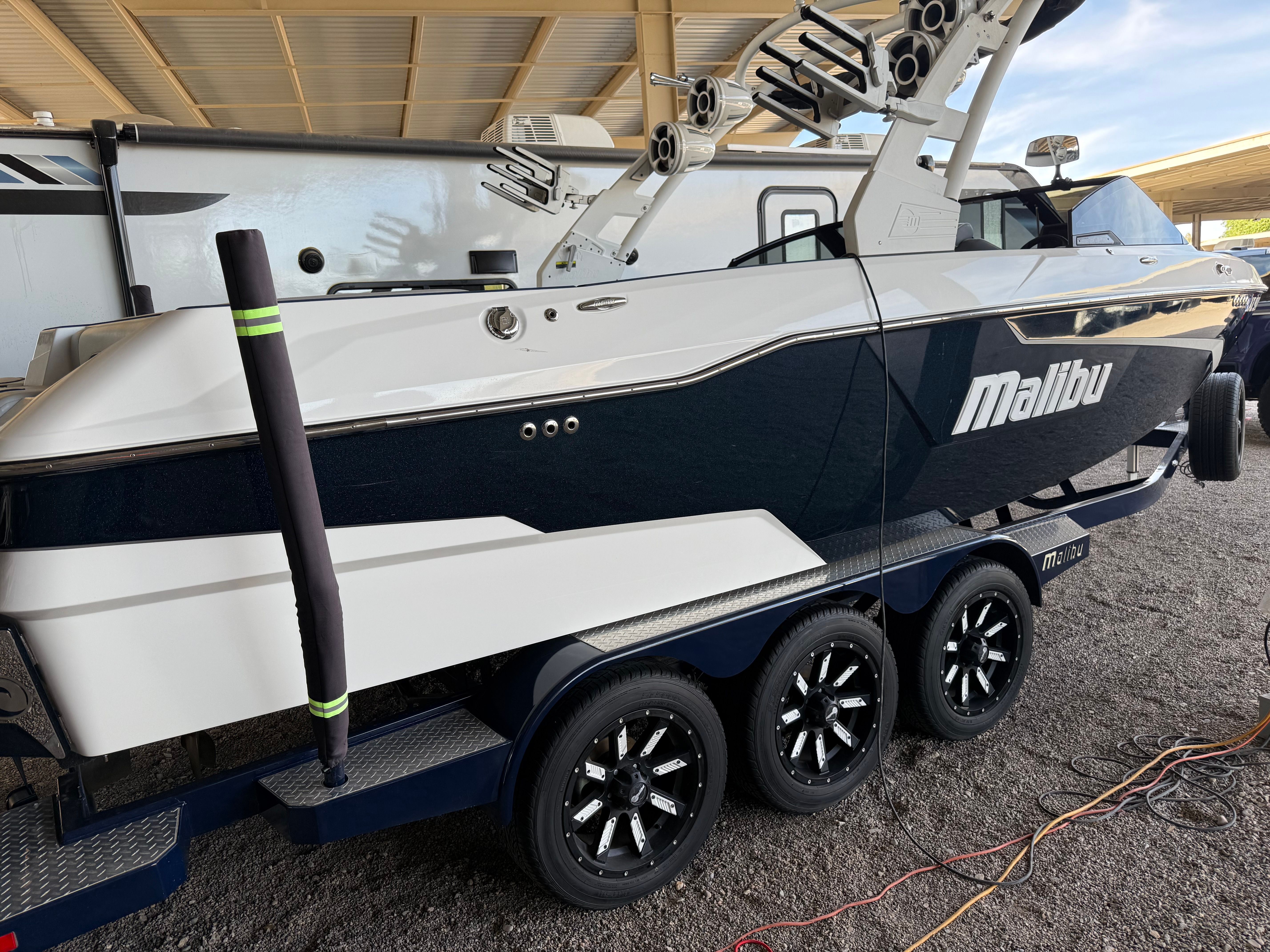 2020 Malibu Wakesetter 25 LSV - 3
