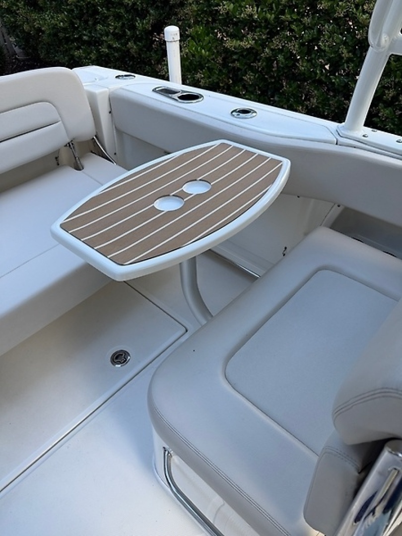 2020 Boston Whaler Vantage 230 - Image 16
