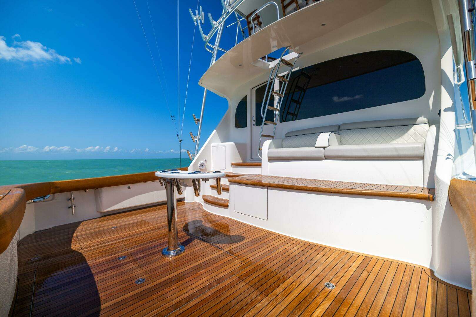 2011 Viking 70 Convertible - Image 72