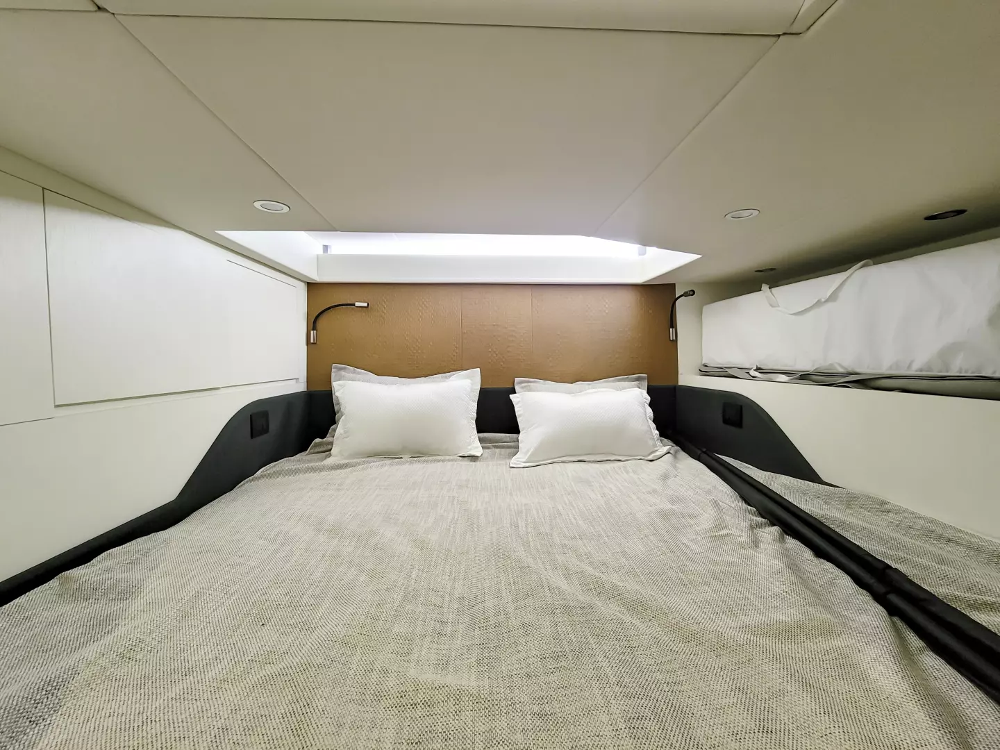 2022 Azimut Azimut Verde 47 - Image 28