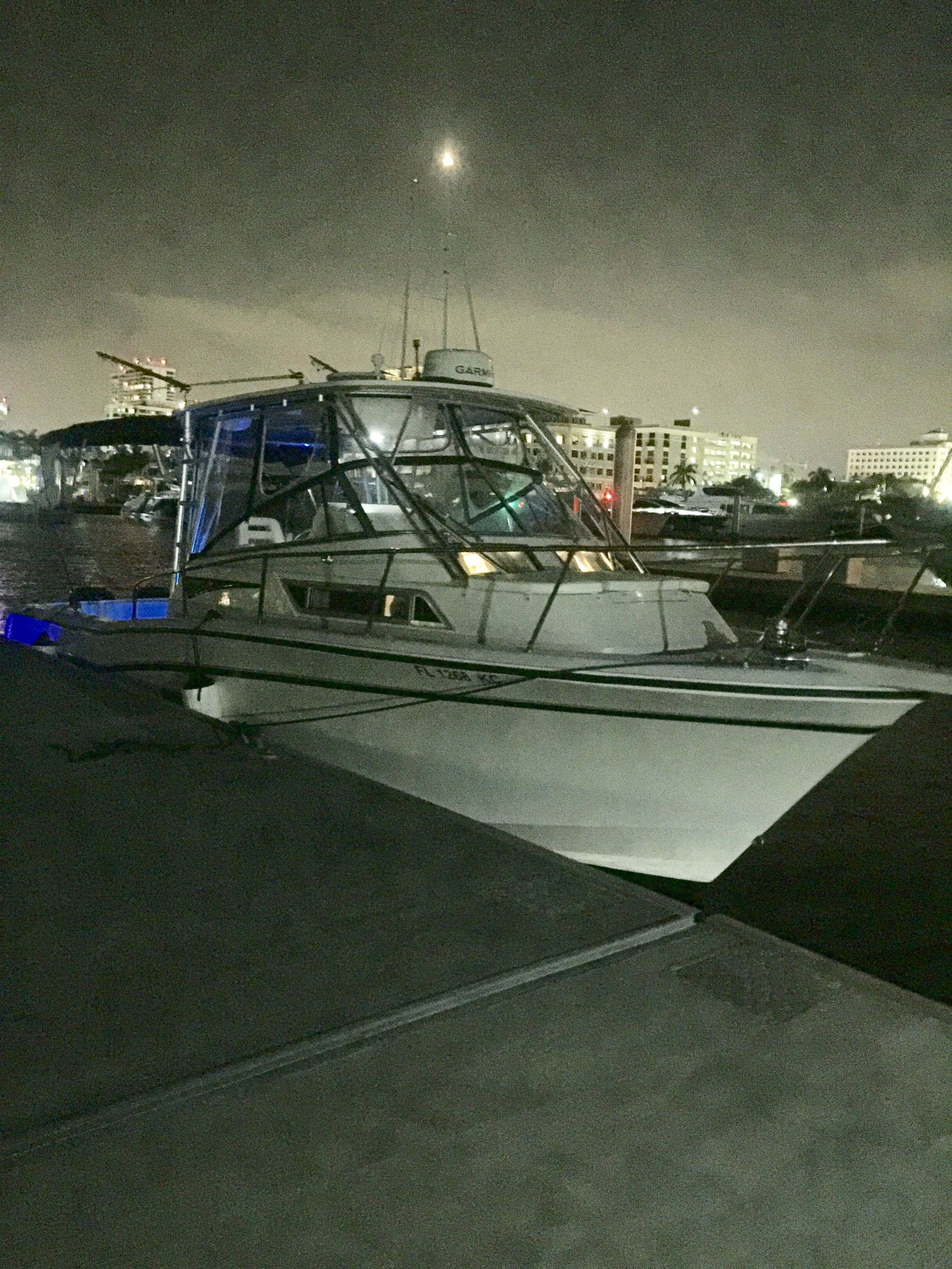 1997 Grady-White Marlin 300 - 27