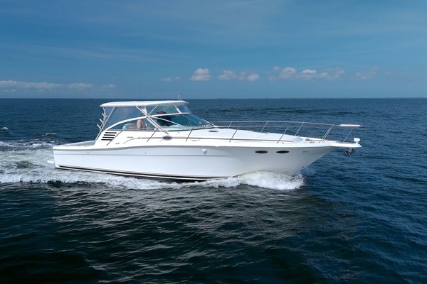1997 Sea Ray 370 Express Cruiser