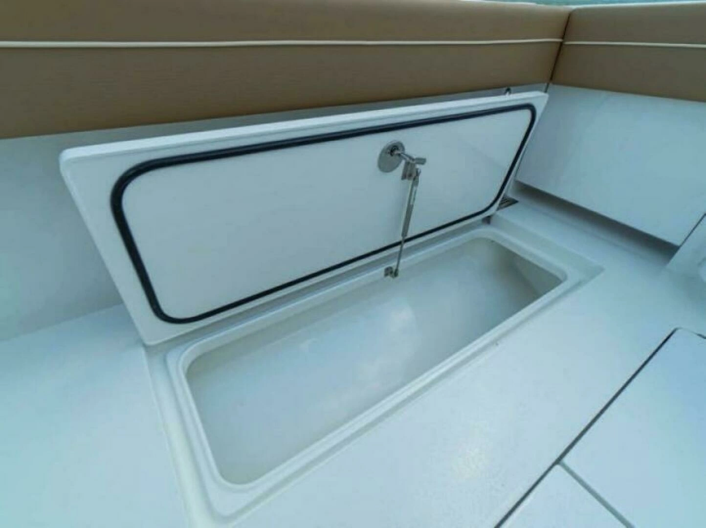 2027 Valhalla Boatworks V-37 - Image 15