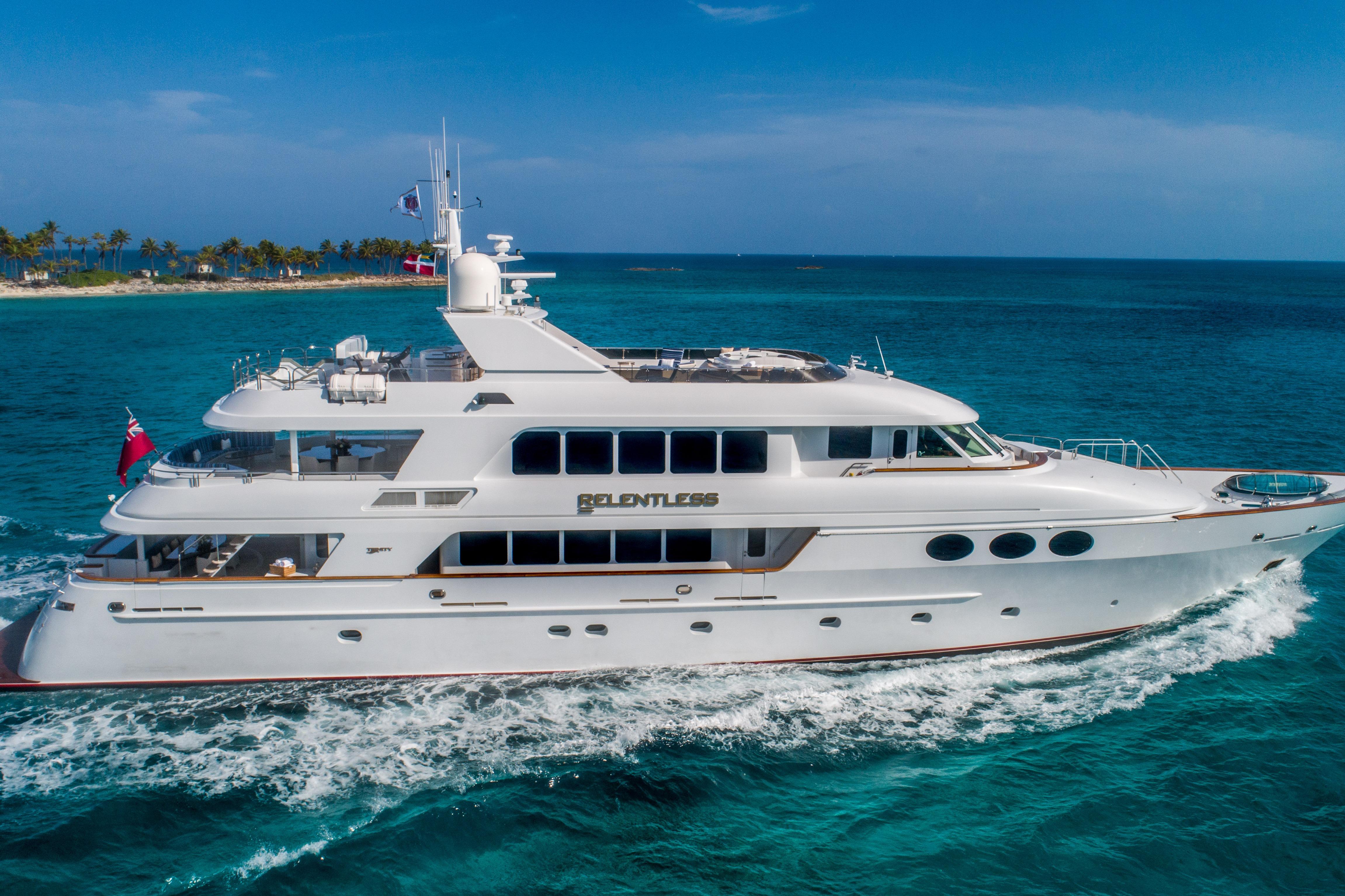 2001 Trinity Yachts Tri-Deck MY