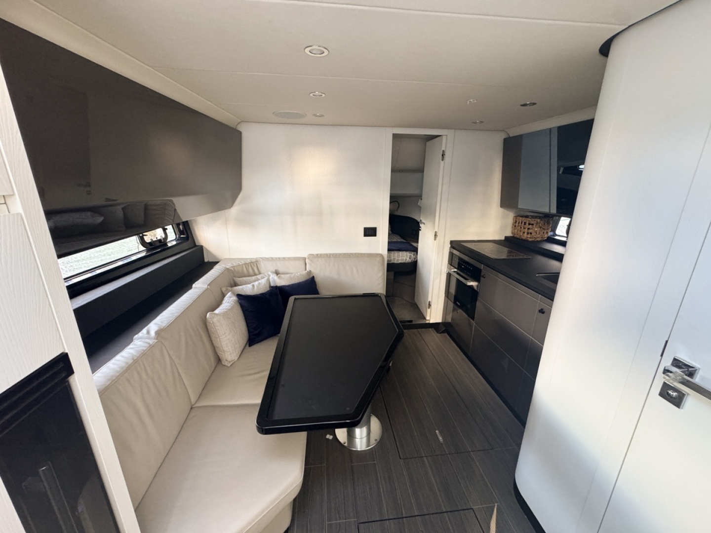 2023 Azimut Verve 47 - Image 61