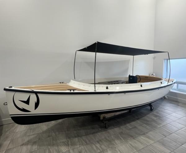 2024 Vision Marine Technologies Fantail 217