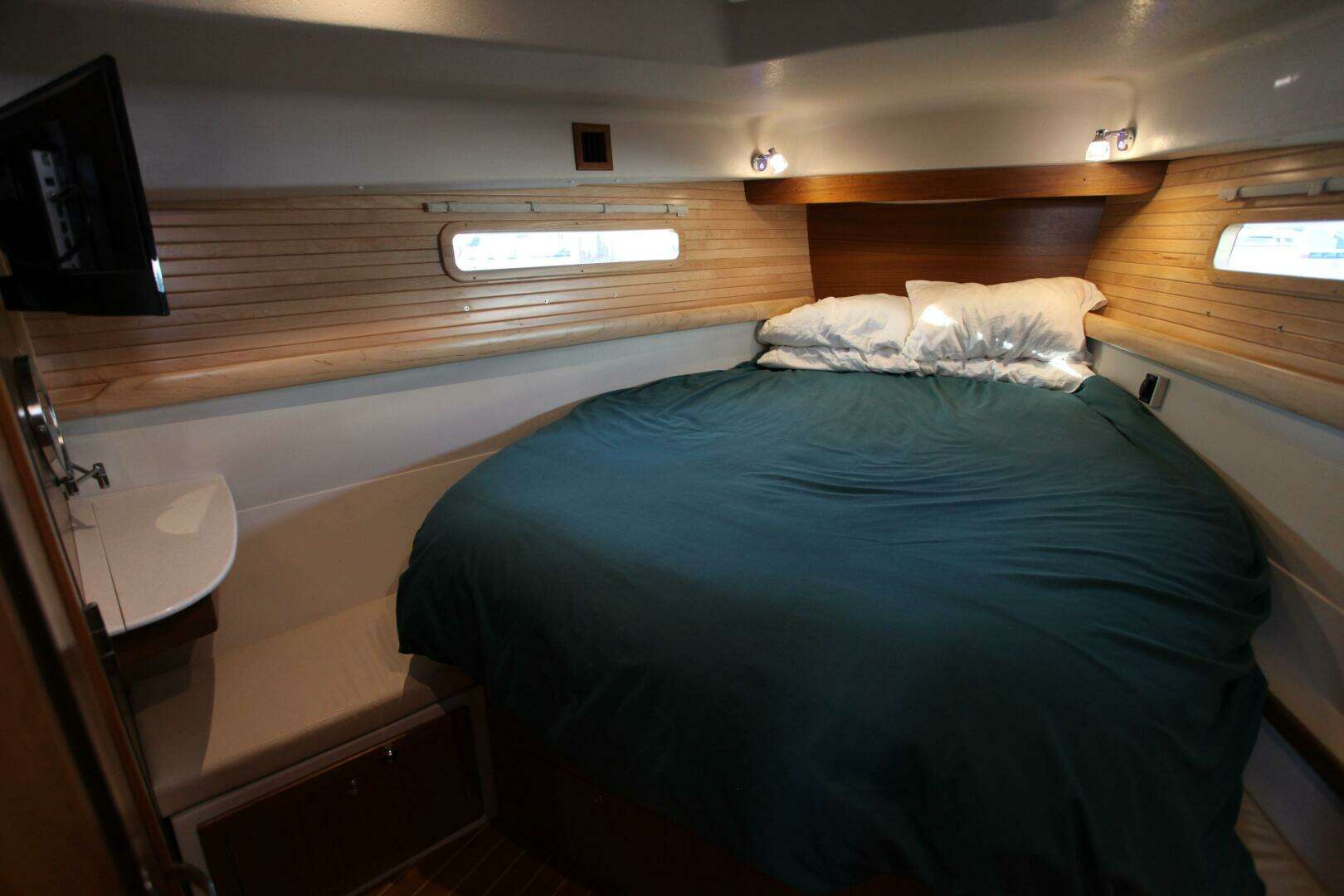 2025 Catalina 426 - Image 150