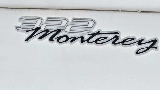 2003 Monterey 322 Cruiser - 25