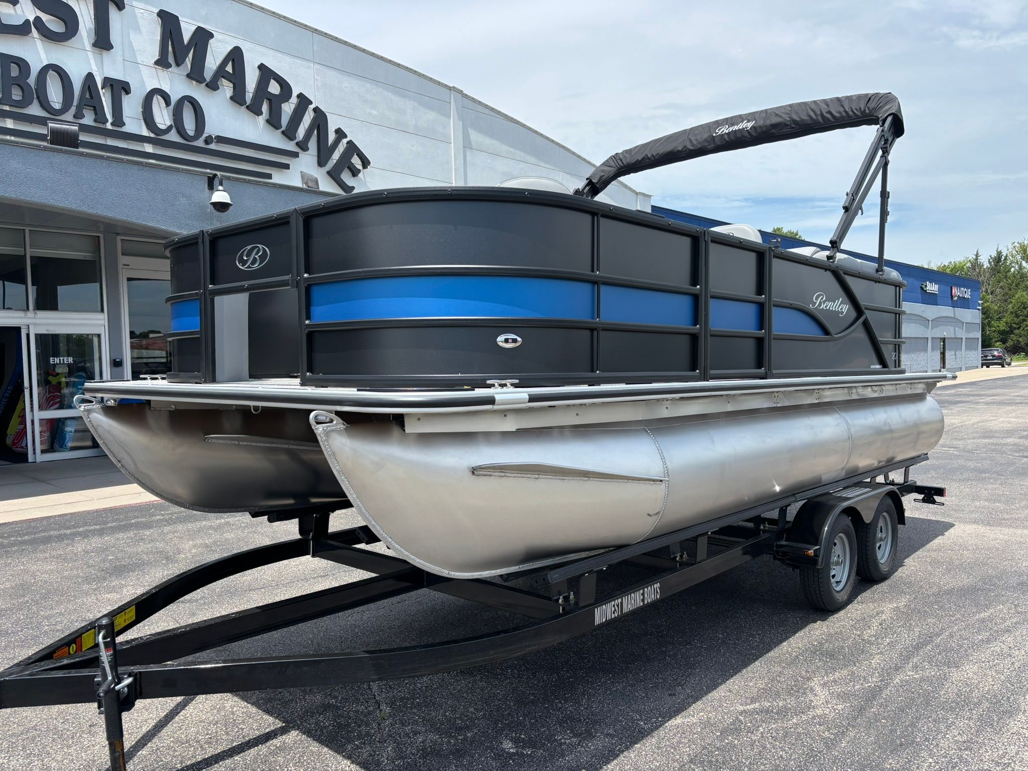 2027 Bentley Pontoons 200 Fish CWT - 3