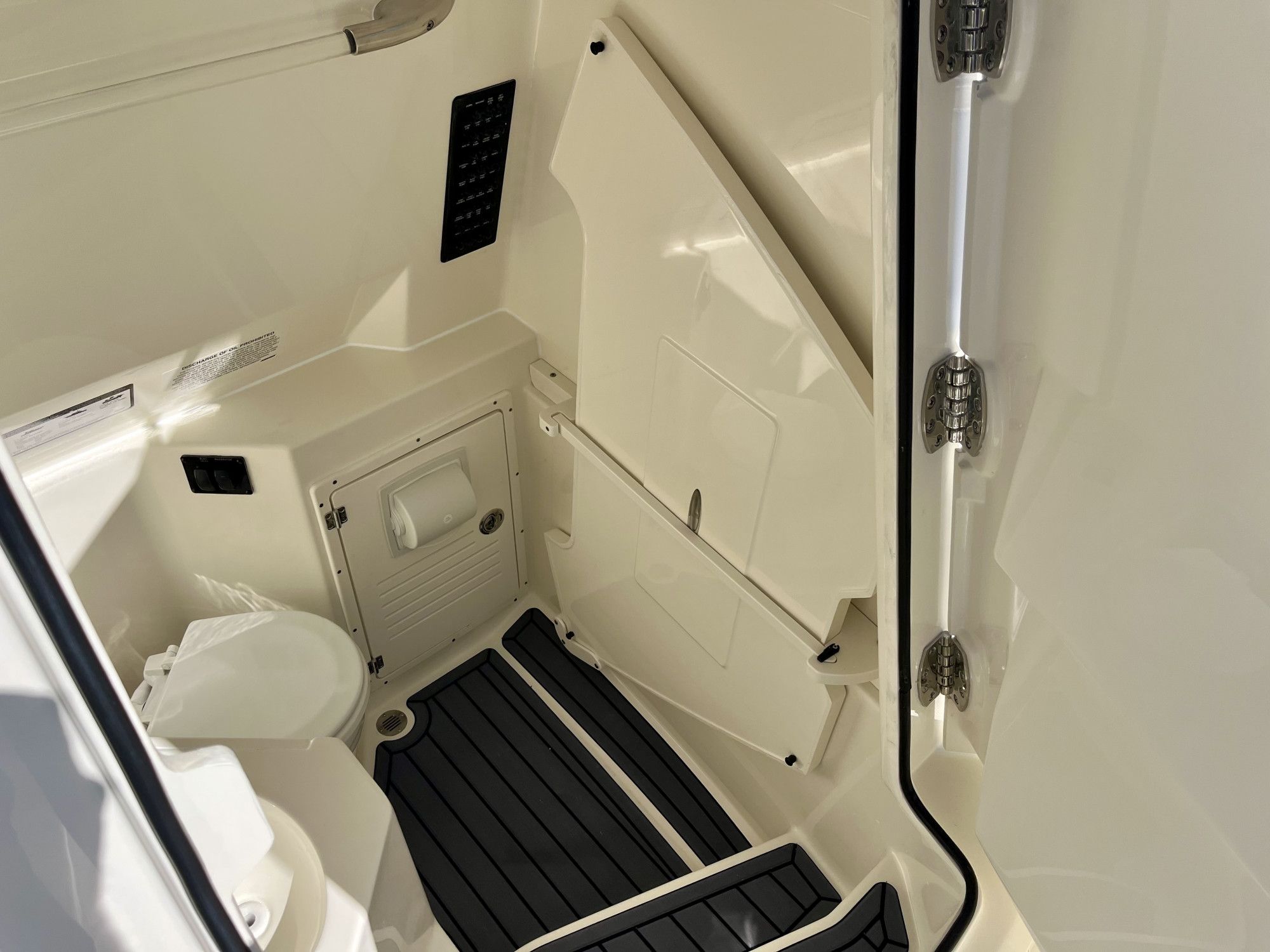 2026 Cobia 285 Open Center Console - 21