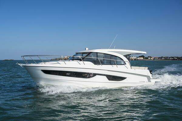 2026 Beneteau Antares 11 Coupe