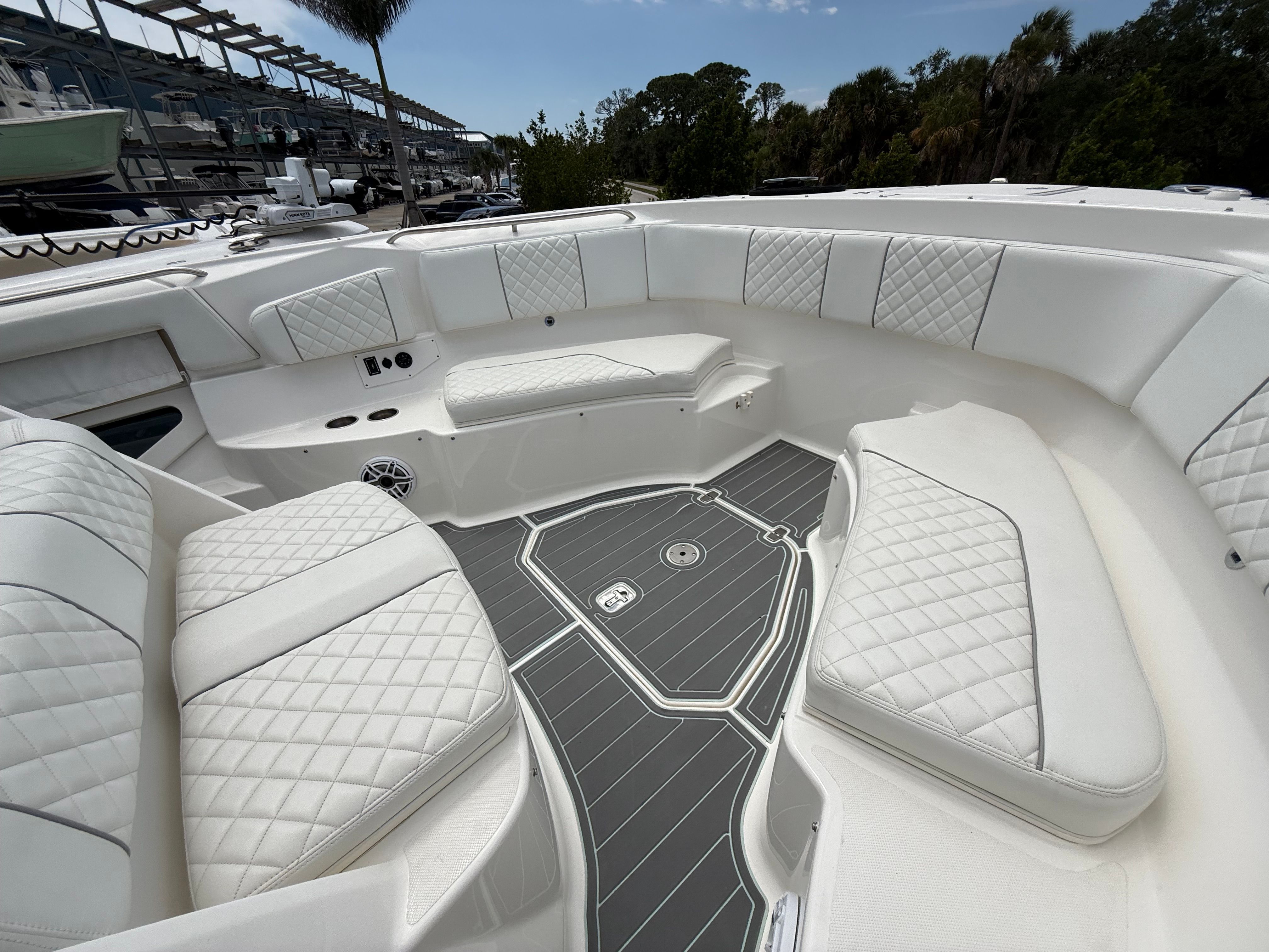 2024 PURSUIT 378 S - Image 51