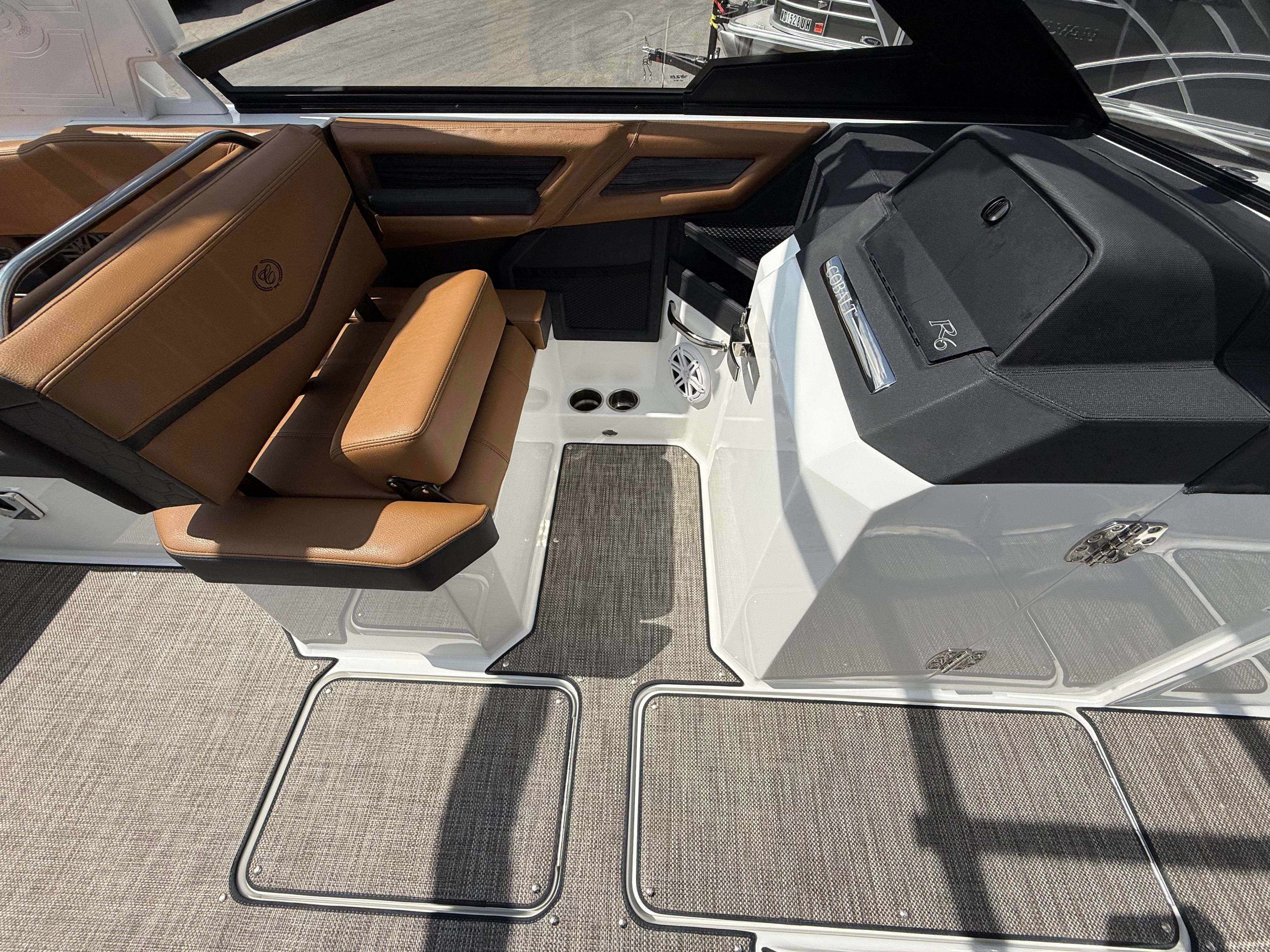 2026 Cobalt R6 Surf - 33