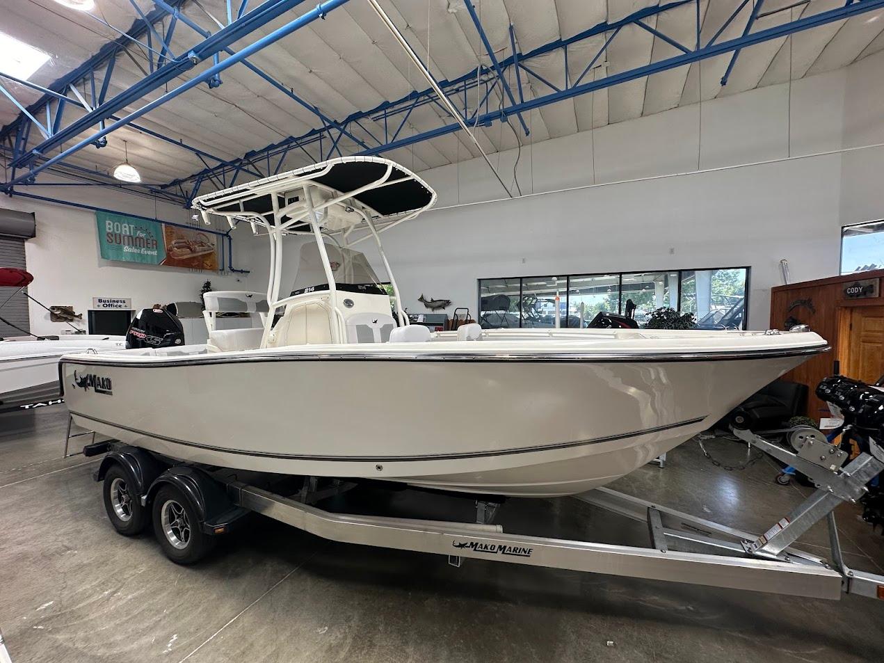 2025 Mako 214 Center Console