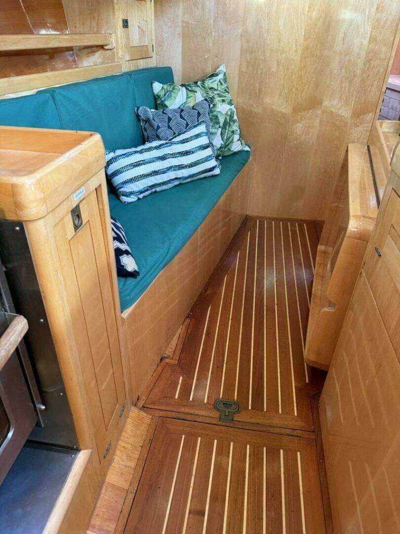2007 Schooner — - Image 26