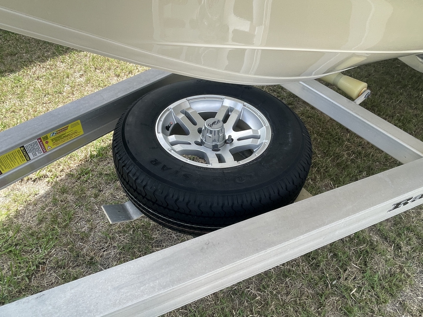 2022 Ranger 2510 Bay - Image 8
