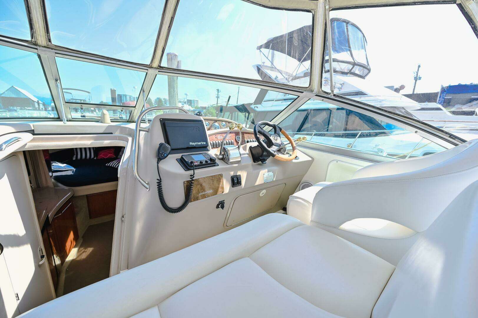 2001 Sea Ray — - Image 8