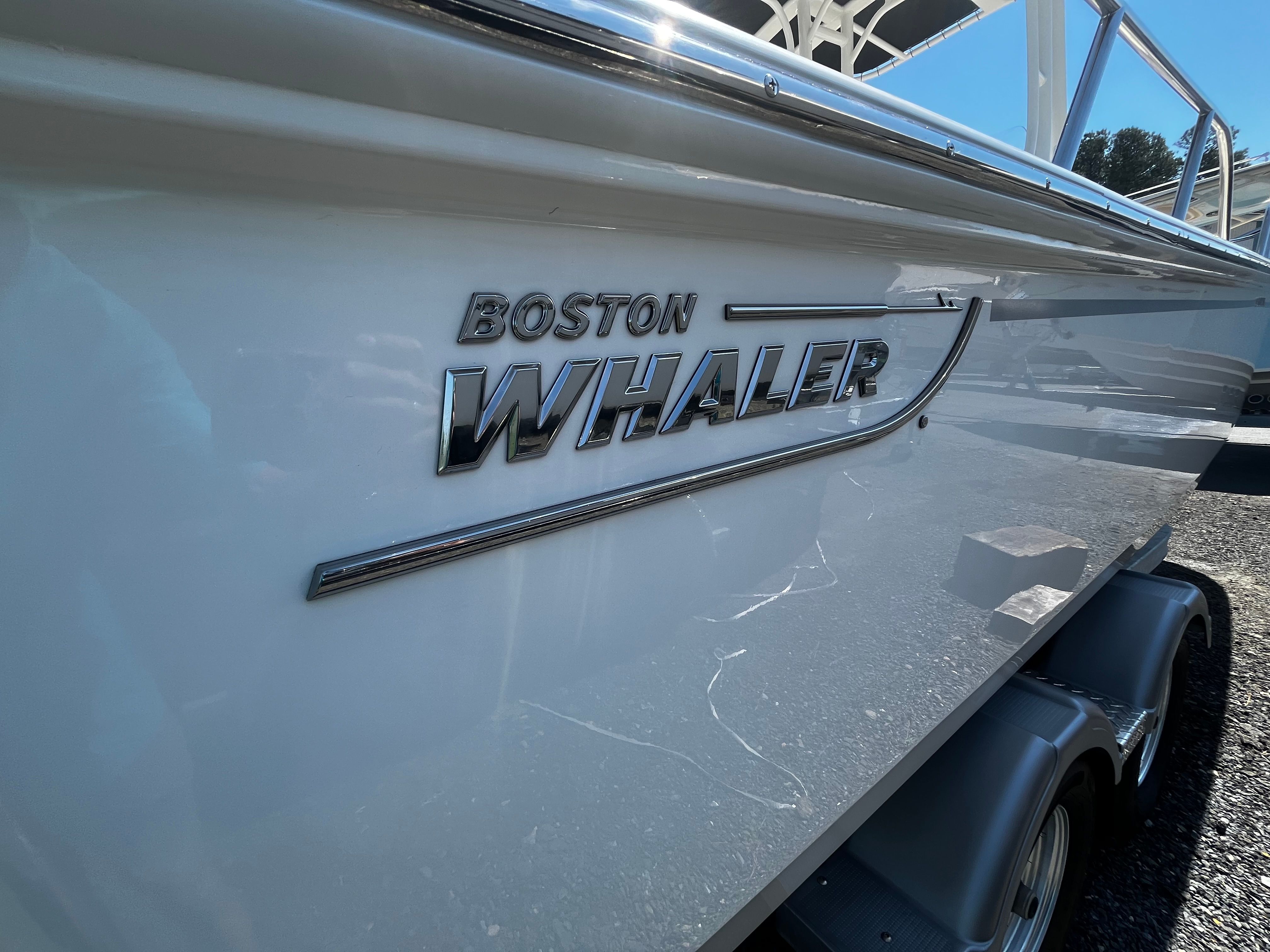 2026 BOSTON WHALER 190 MONTAUK - Image 23