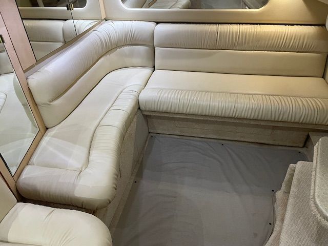 2000 Sea Ray 380 Sundancer - 19