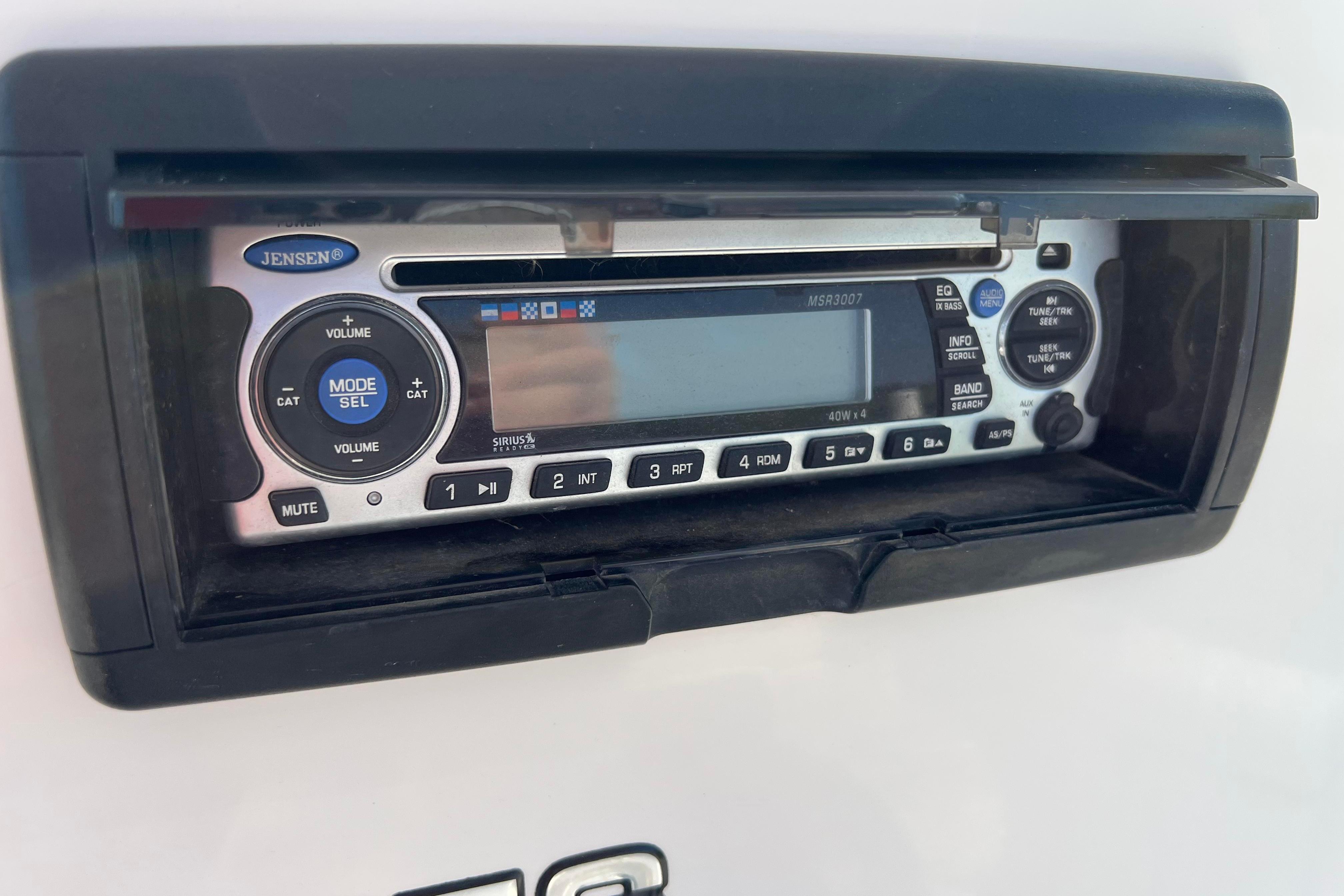 Jensen stereo system on a 2012 Sea Fox 206 Center Console boat.