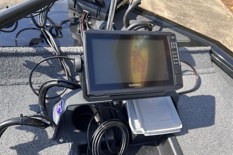 Garmin fishfinder on 2021 Tracker Pro Team 175 TXW boat dashboard.